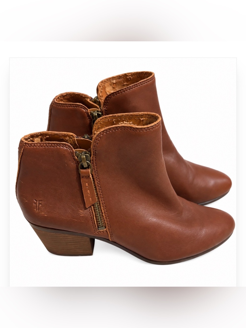 Frye Leather Judith Side-Zip Ankle Booties Size 9 Fall Winter Quiet Luxury